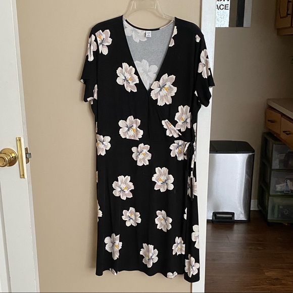 old navy floral wrap dress